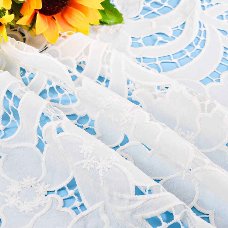 Cheerslife New Design Guipure Lace Fabric Water Soluble Floral Embroidered Fabric For Women Dress