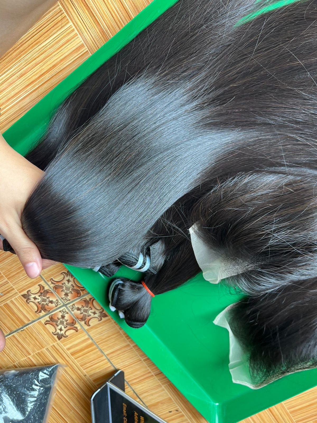 Wholesale 100% Vietnamese Virgin Hair Bone Straight Hair Extensions 3 Bundles With Lace Closure ( Frontal ) For Black Women