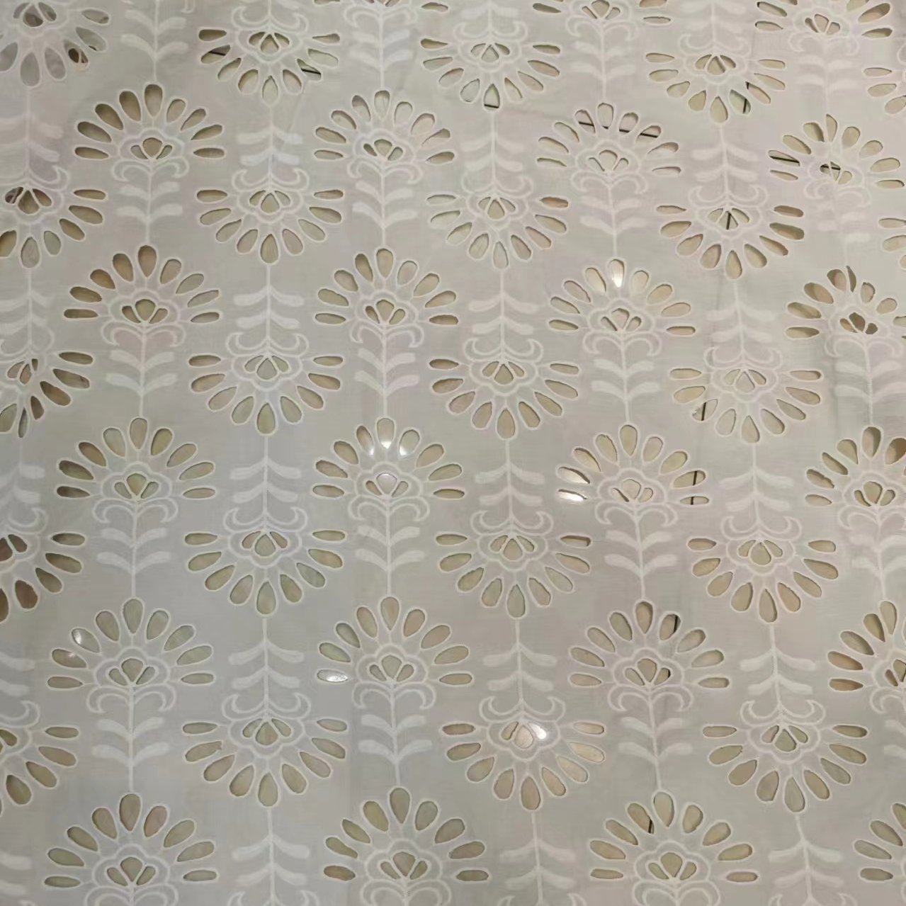Wholesale Embroidered fabric 100% Cotton White Embroidery Fabric High Quality For Garment