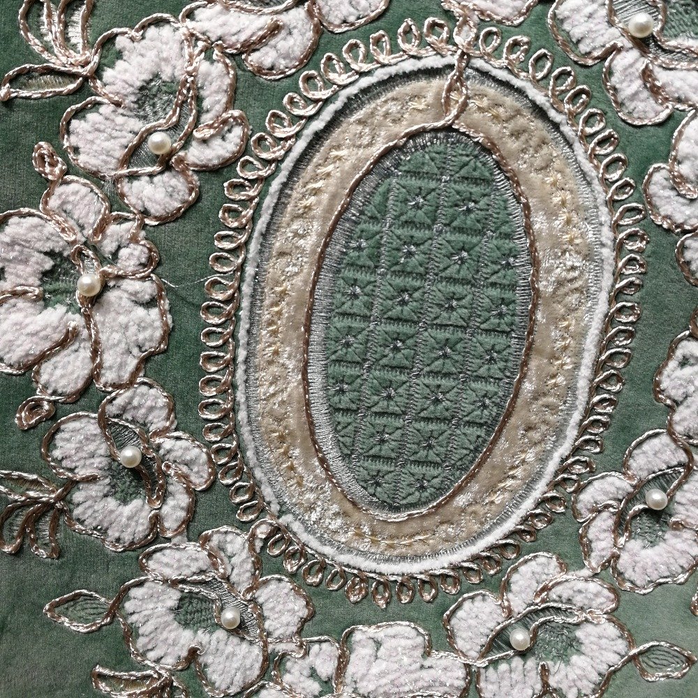 Polyester Embroidery Velvet Fabric for Sofa Velour Fabric 100% Polyester Woven Middle East OEKO-TEX STANDARD 100 Shaoxing 57/58"