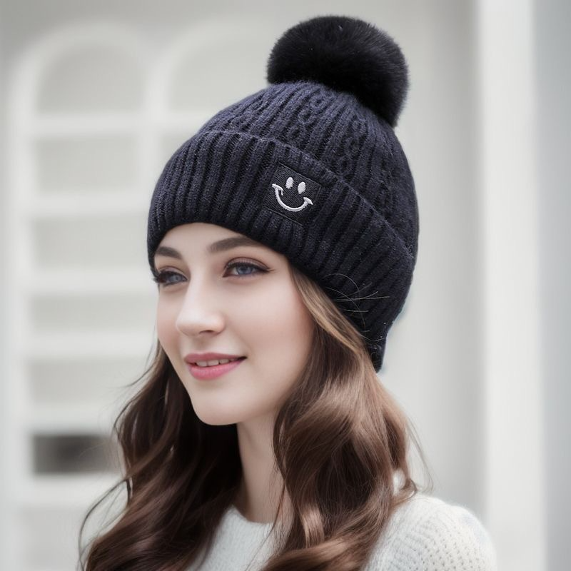 High Quality Top Tier Bulk Vendors Custom Logo Trendy Youth Unique Winter Knitted Plain Beanies Blank Bobble Hat With Patch