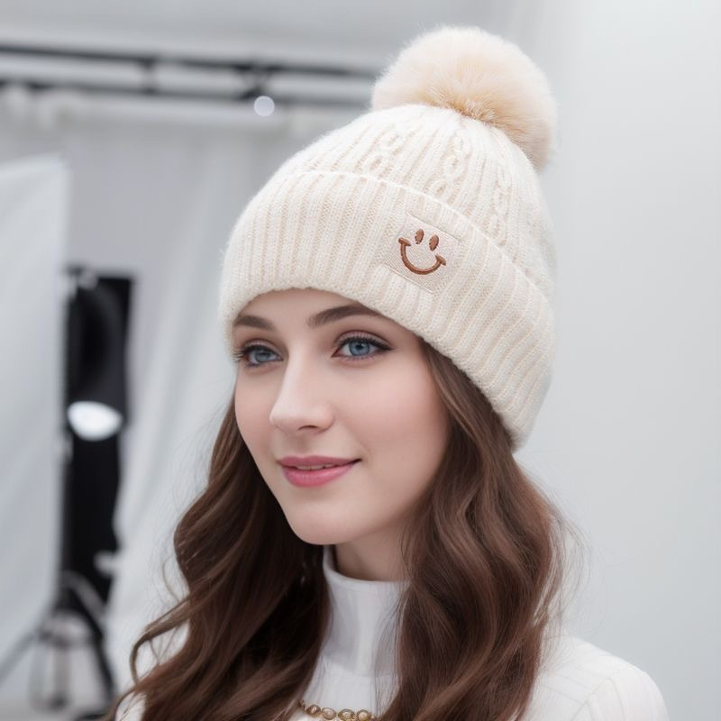 High Quality Top Tier Bulk Vendors Custom Logo Trendy Youth Unique Winter Knitted Plain Beanies Blank Bobble Hat With Patch