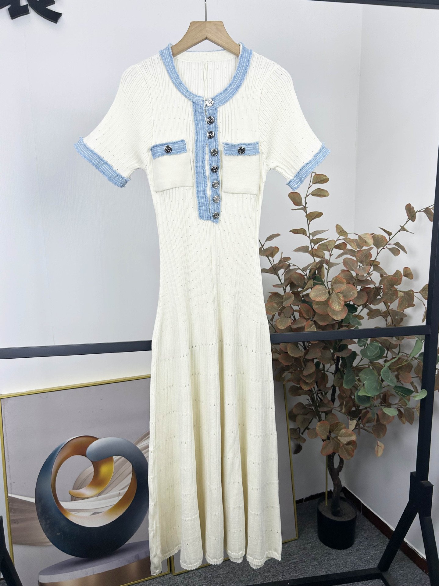 Wholesale Elegant Summer Blocking Color Crew Neck Short Sleeve Waist Fitting Ribbed Knitted Maxi Dress Women