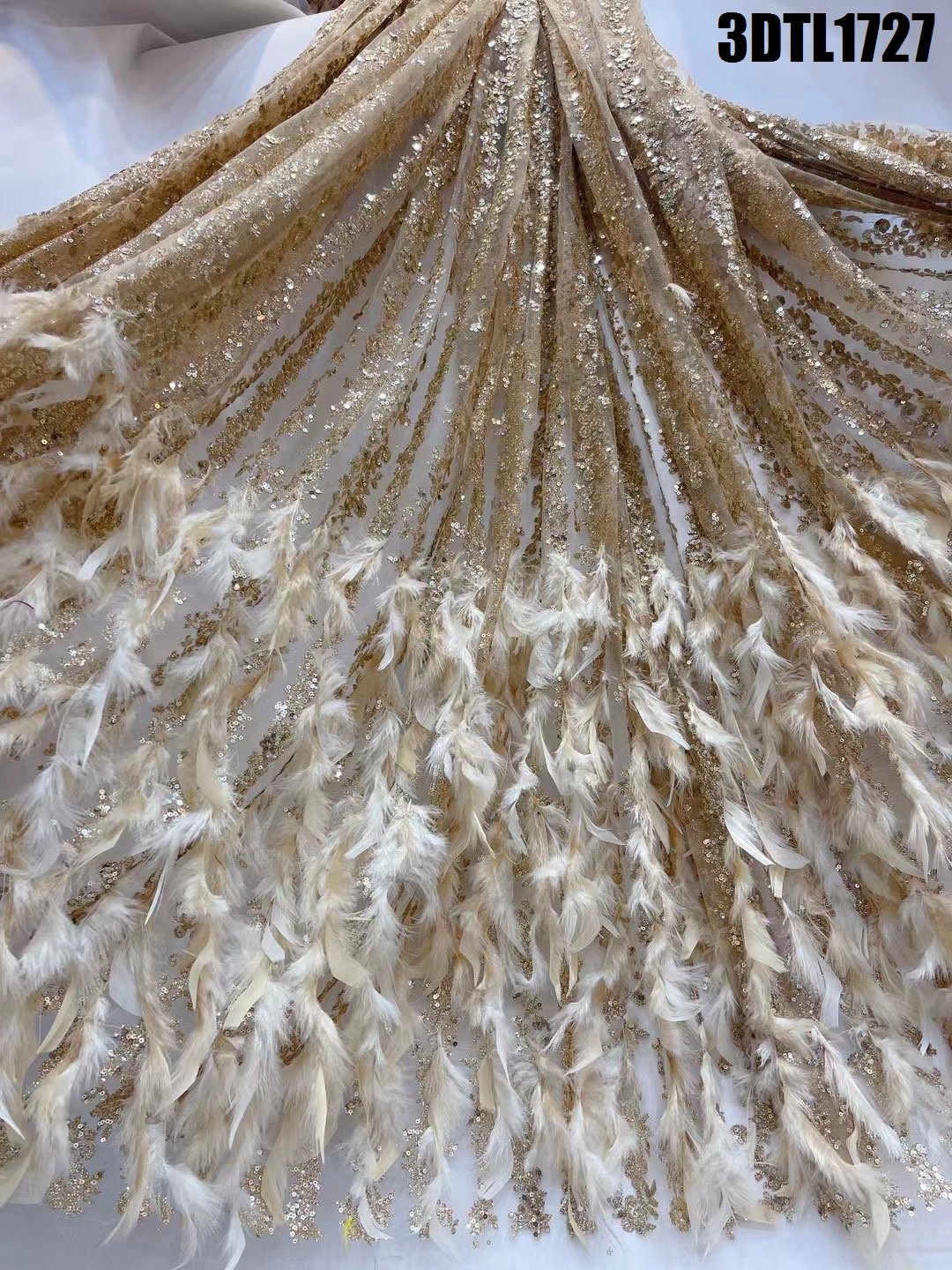 2024 Modern Novel Design Wholesale Price 3D Feather Lace Embroidery Fabric Design