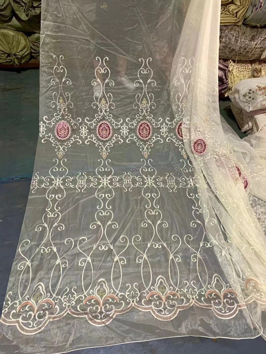 100% Polyester Luxury Design White Sheer Curtain Fabric with Velvet Embroidery Lace Woven Technics Factory Supply Living Room