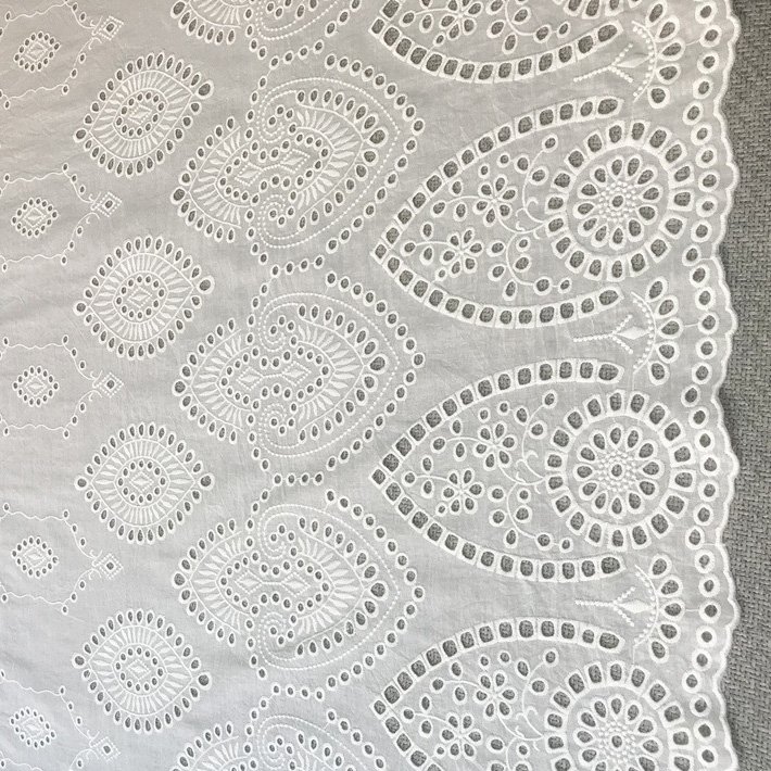 2024 High Quality Embroidery Lace Fabric 135Cm Guipure Edge Cotton Lace Textile For Garment