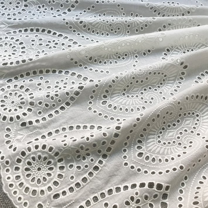 2024 High Quality Embroidery Lace Fabric 135Cm Guipure Edge Cotton Lace Textile For Garment