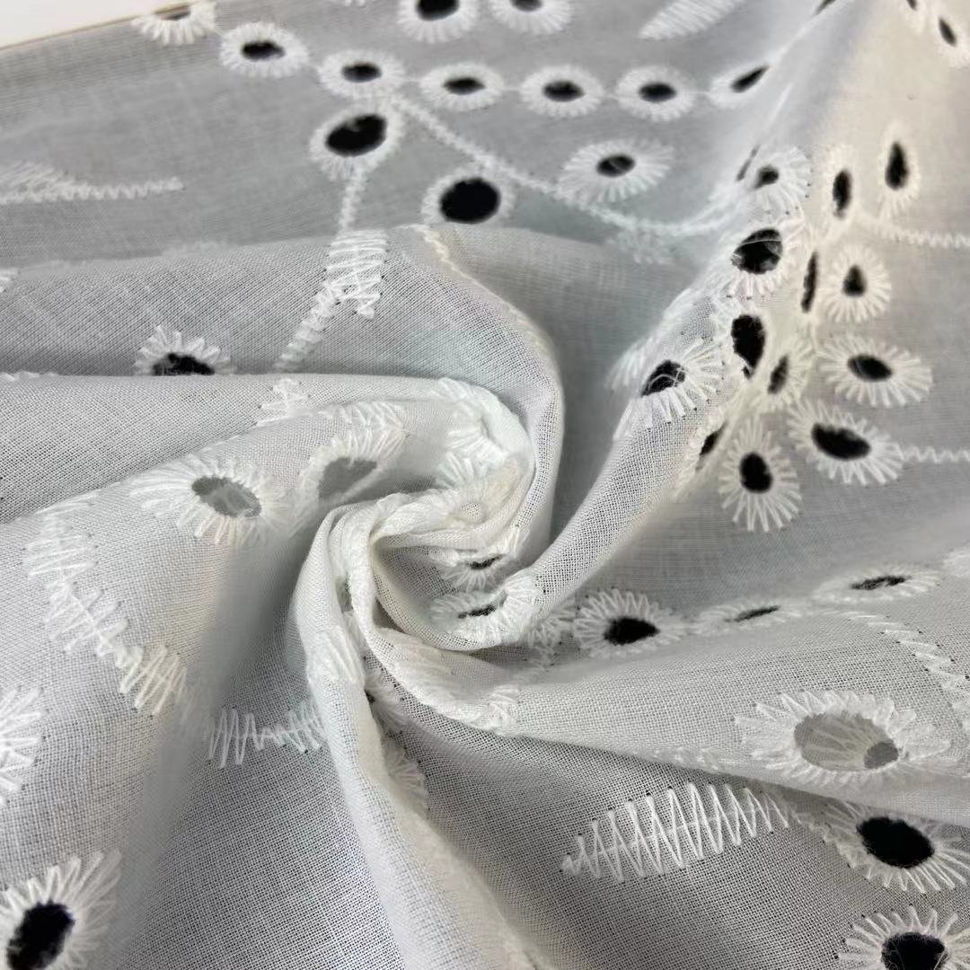 Hot Selling White Flower cotton eyelet embroidery dress fabric Trim Soft Wide Cotton Lace Embroidery