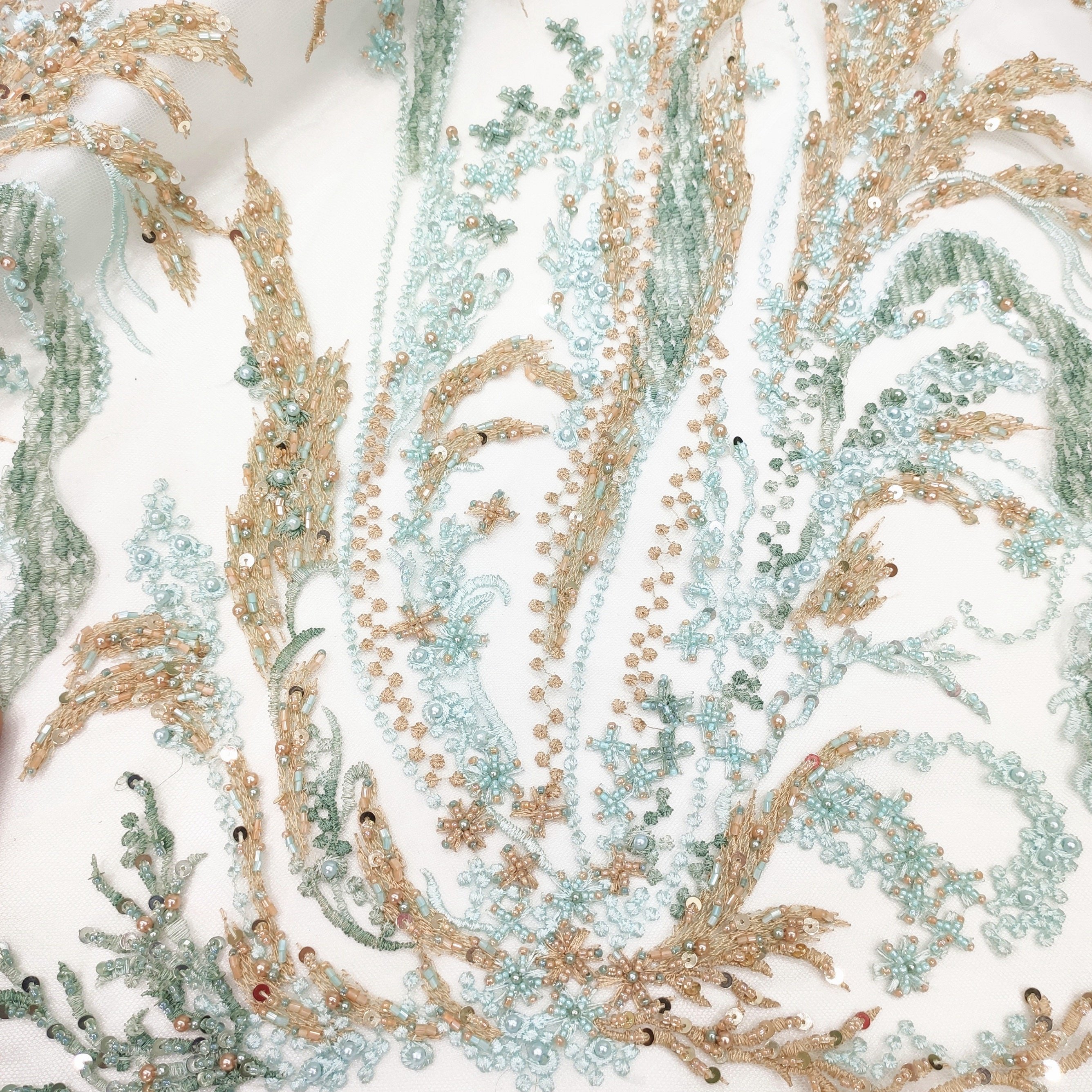 Tela de encaje con cuentas high quality luxury beaded sequin with pearls embroidery tulle lace fabric for dresses