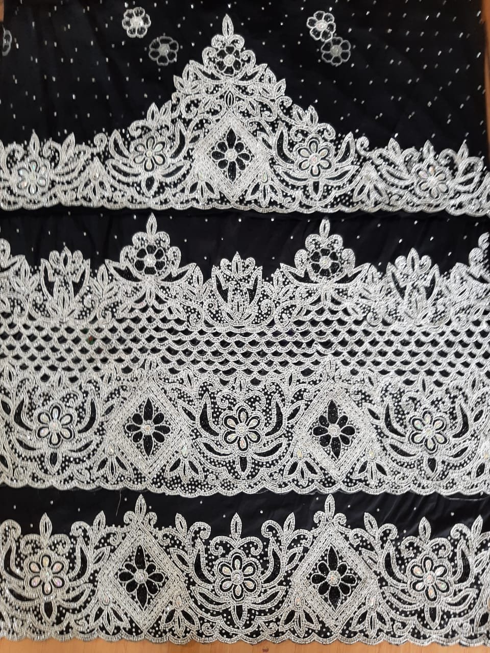 New arrival wholesale handmade embroidery fabric bridal somali george wrapper for making party wear dresses available for export