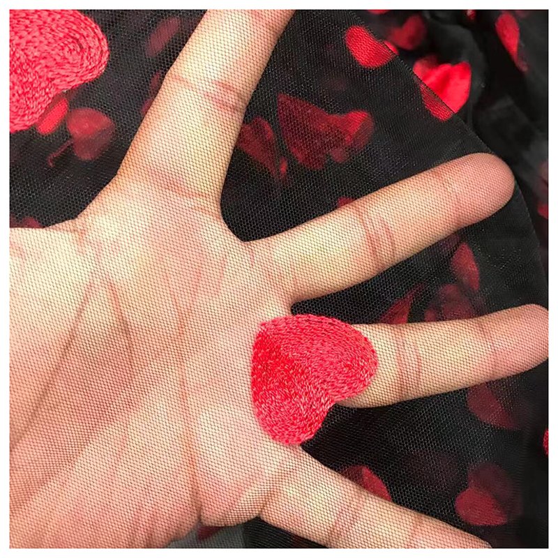 Romantic Red Heart Embroidery Black Tulle Fabric Polyester Tulle Dress Fabric