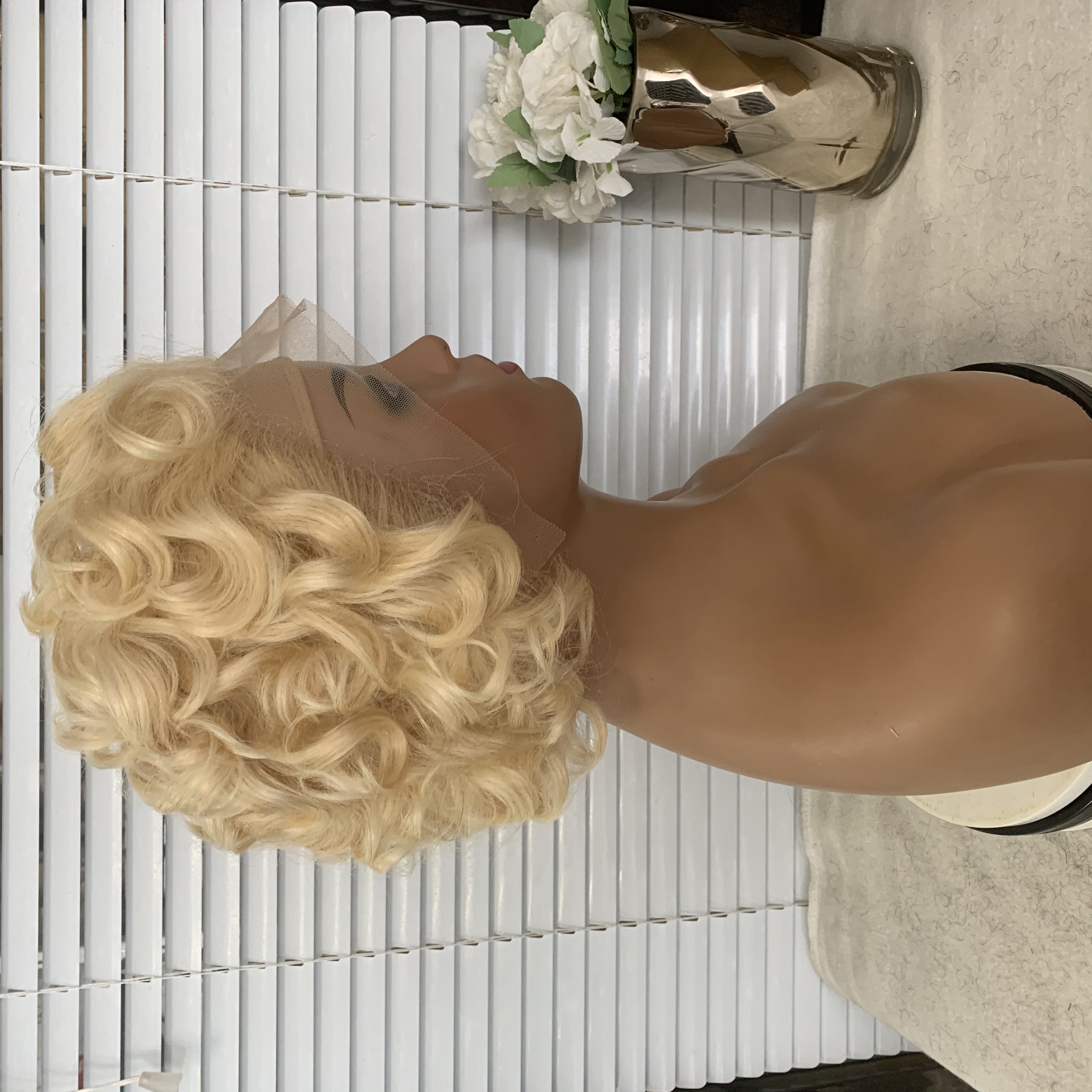 613 Blonde Short Glueless Pixie Cut Wigs Human Hair Lace Frontal Wigs Pre Plucked Curly with Baby Hair Brazilian for Women