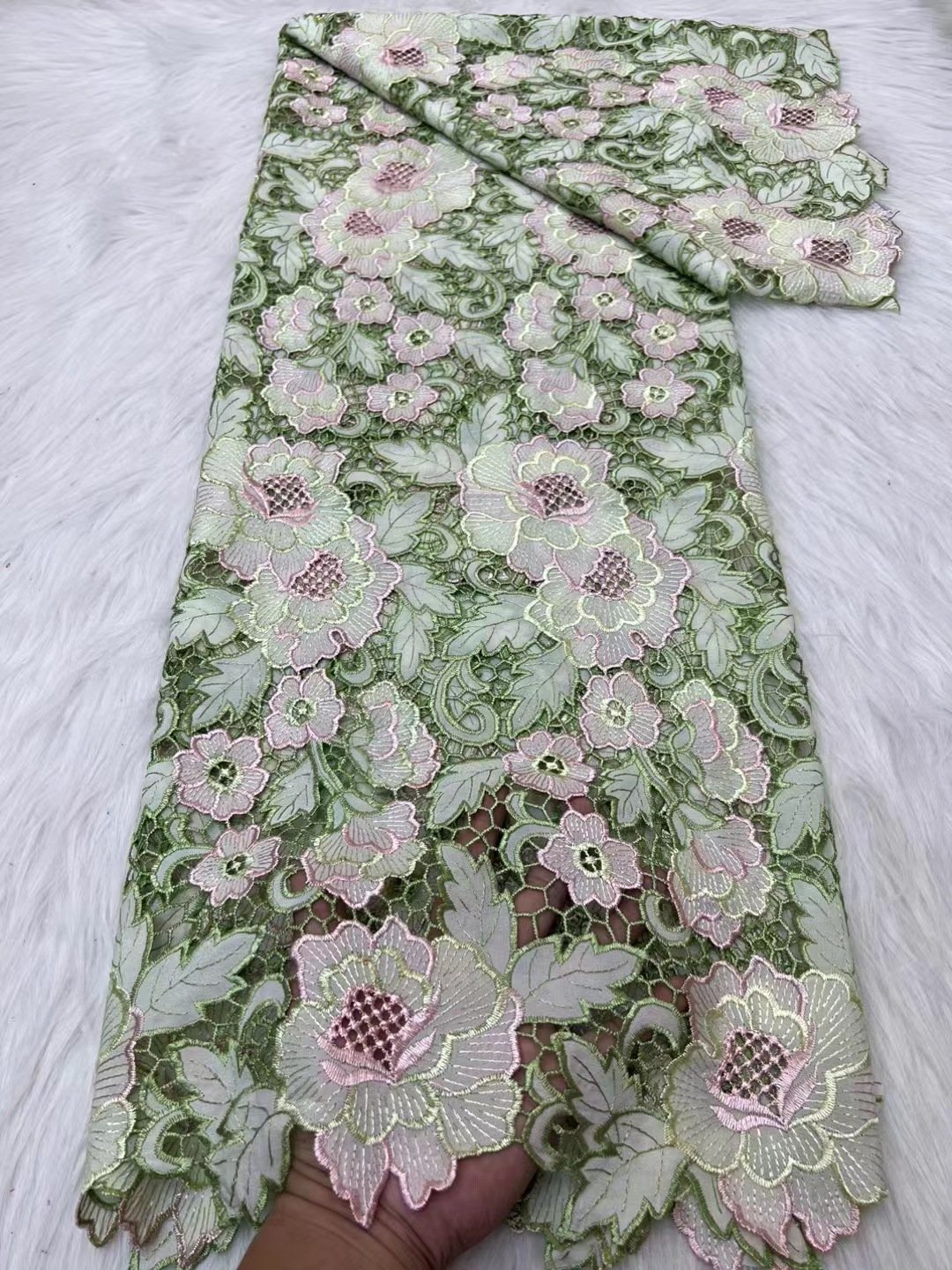 Width 130 cm Polyester stretchy Embroidery chiffon Nigerian Fabric laser Lace Fabric for wedding Dress cheongsam