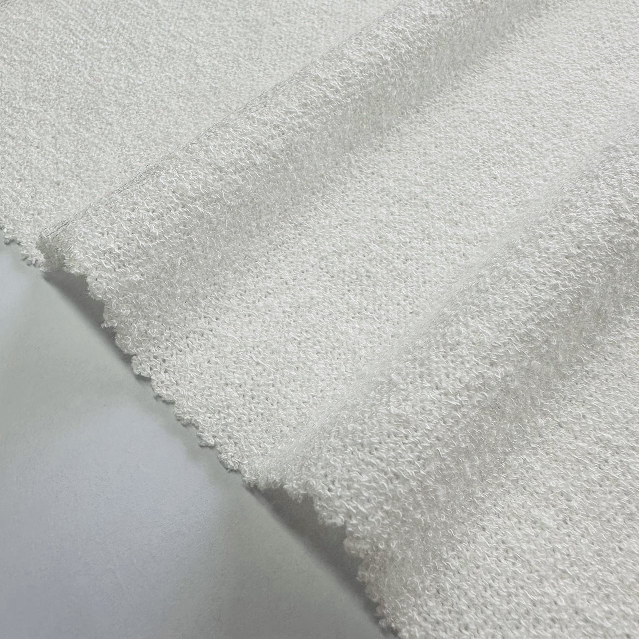 New design Rayon Polyester Spandex coarse needle fabric white loop yarn hacci fabric for women sweater