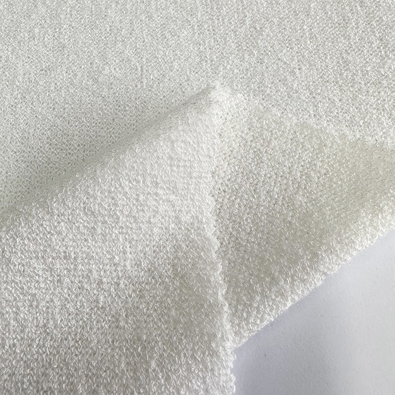 New design Rayon Polyester Spandex coarse needle fabric white loop yarn hacci fabric for women sweater