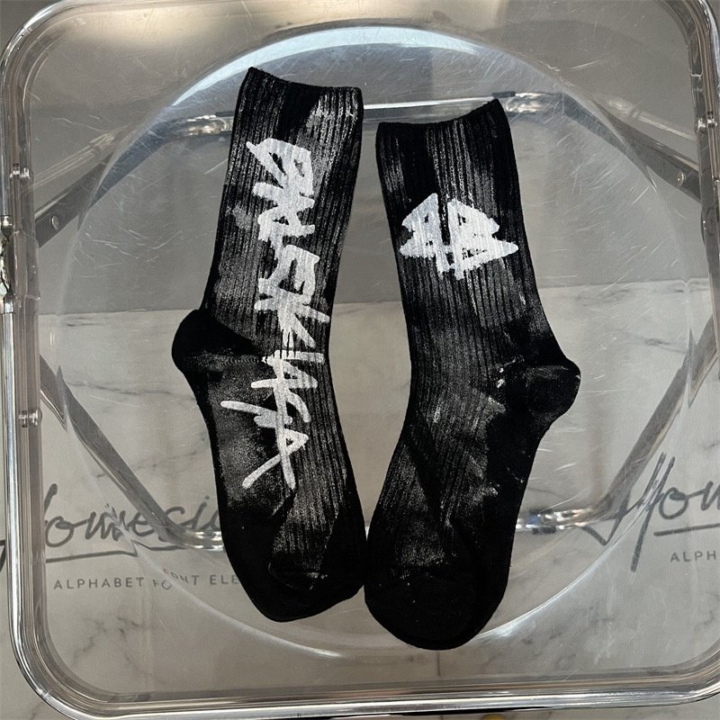 Wholesale Fashion Trending Graffiti Ribbed Socks Women High Quality Streetwear Cotton Crew Socks