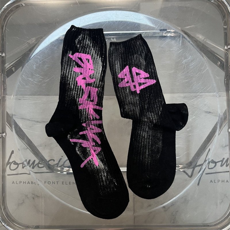 Wholesale Fashion Trending Graffiti Ribbed Socks Women High Quality Streetwear Cotton Crew Socks