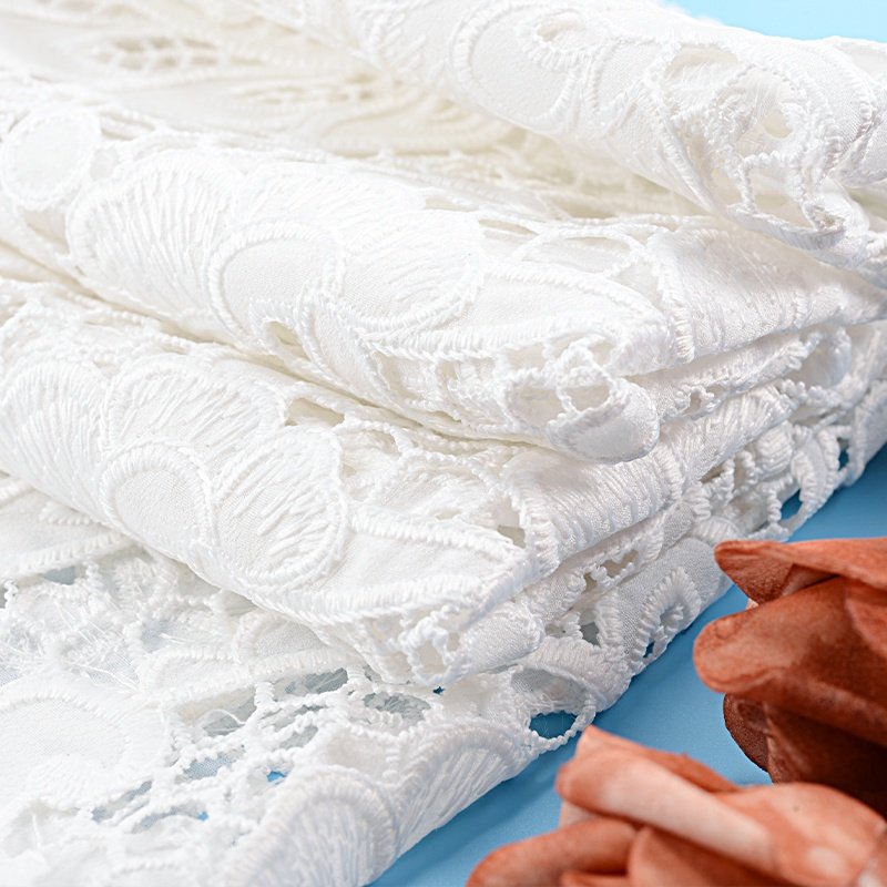 Wholesale Price 3d Flower Lace Embroidered Fabric With Guipure Suitable For Women's Wear Children's Wear