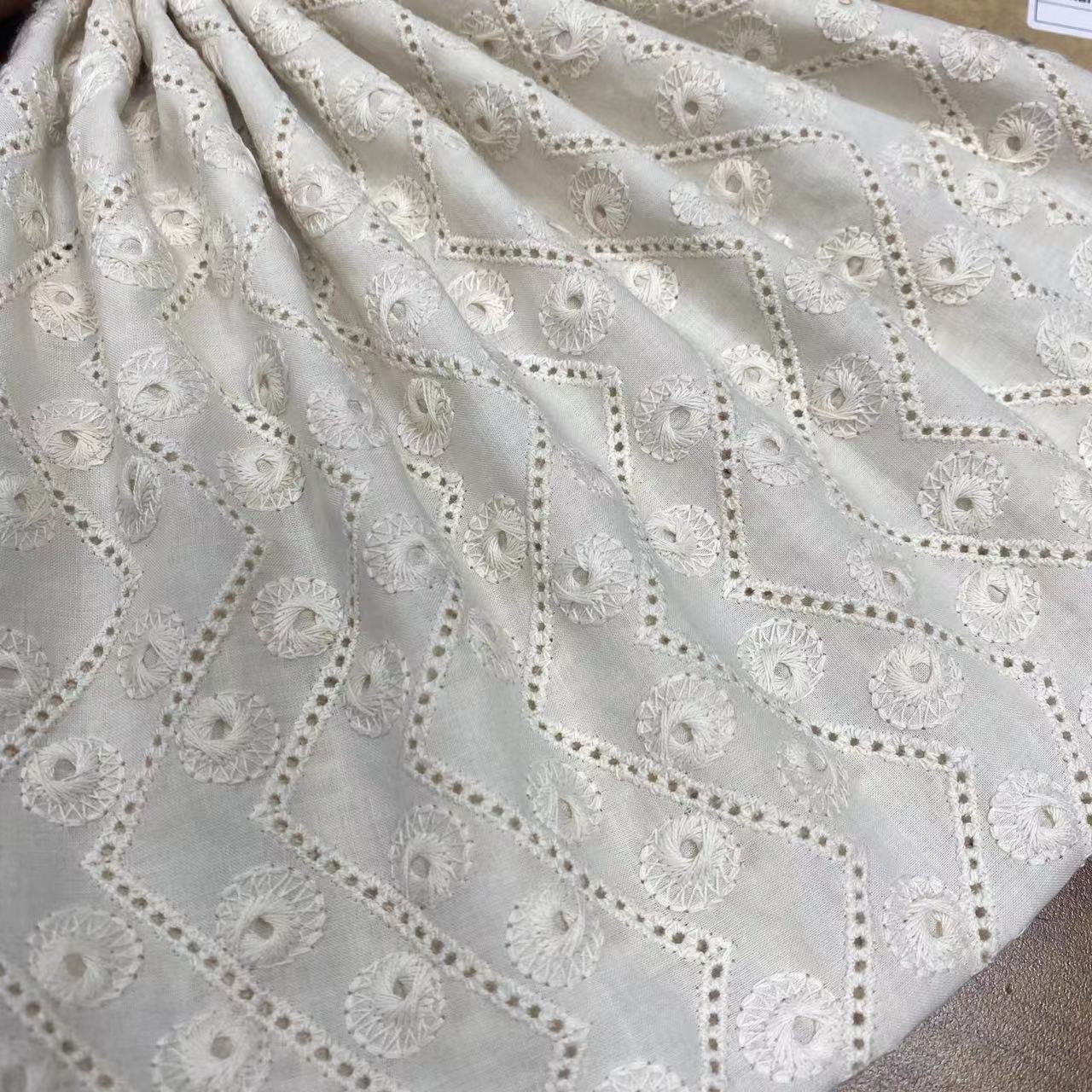 100%Cotton embroidery fabric,embroidery custom fabric printing cotton,Can be made clothing fabrics,Multi-color custom,wholesale