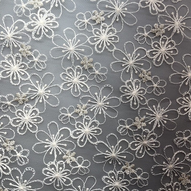 Beautiful Design Metallic Lace Embroidery Fabric for Garment and Home Textile