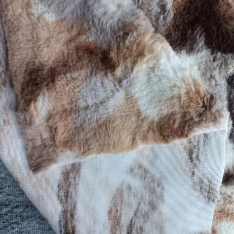 New pattern hot selling 100% Polyester discharge printing faux rabbit fur Fleece Fabric For garment home textiles blankets