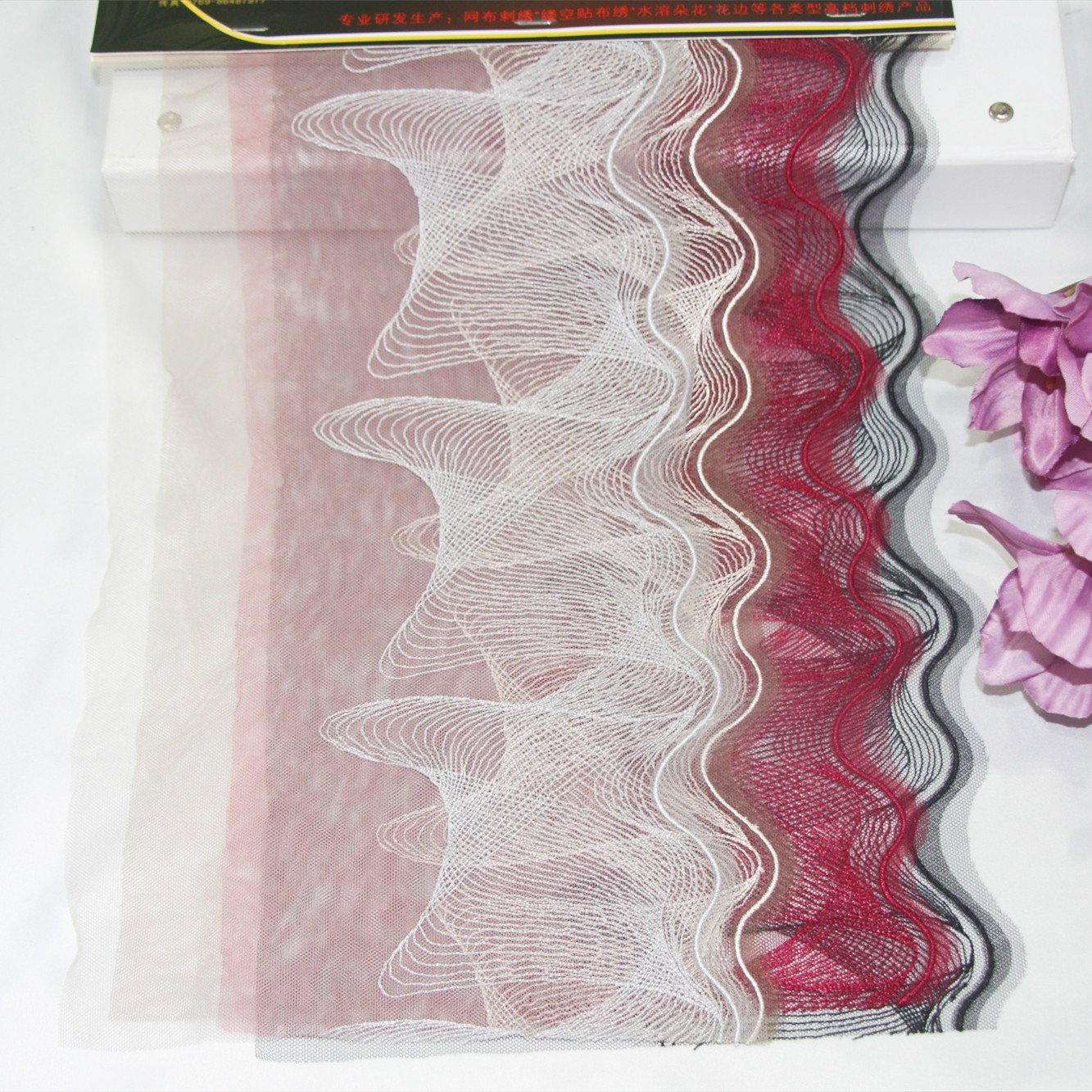 Wholesale Polyester Wave Shape Embroidered Cloth Laces Net Fabric Lace For Lingerie Dress