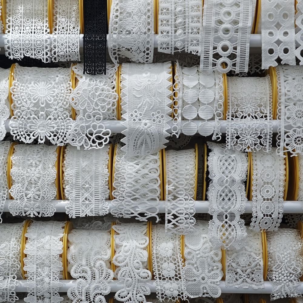 Custom Style Color border lace Embroidery White Polyester white Lace Trim For Garment Accessories Decoration