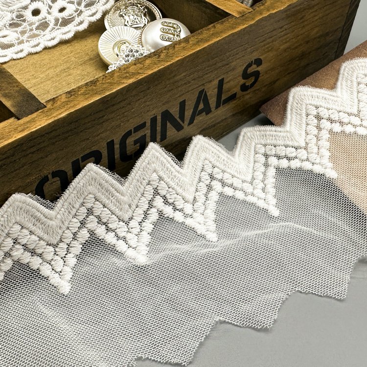OEKO-TEX BSCI Factory Wholesales Hot Sales Embrodirey Water Soluble Lace Fabrics for Women