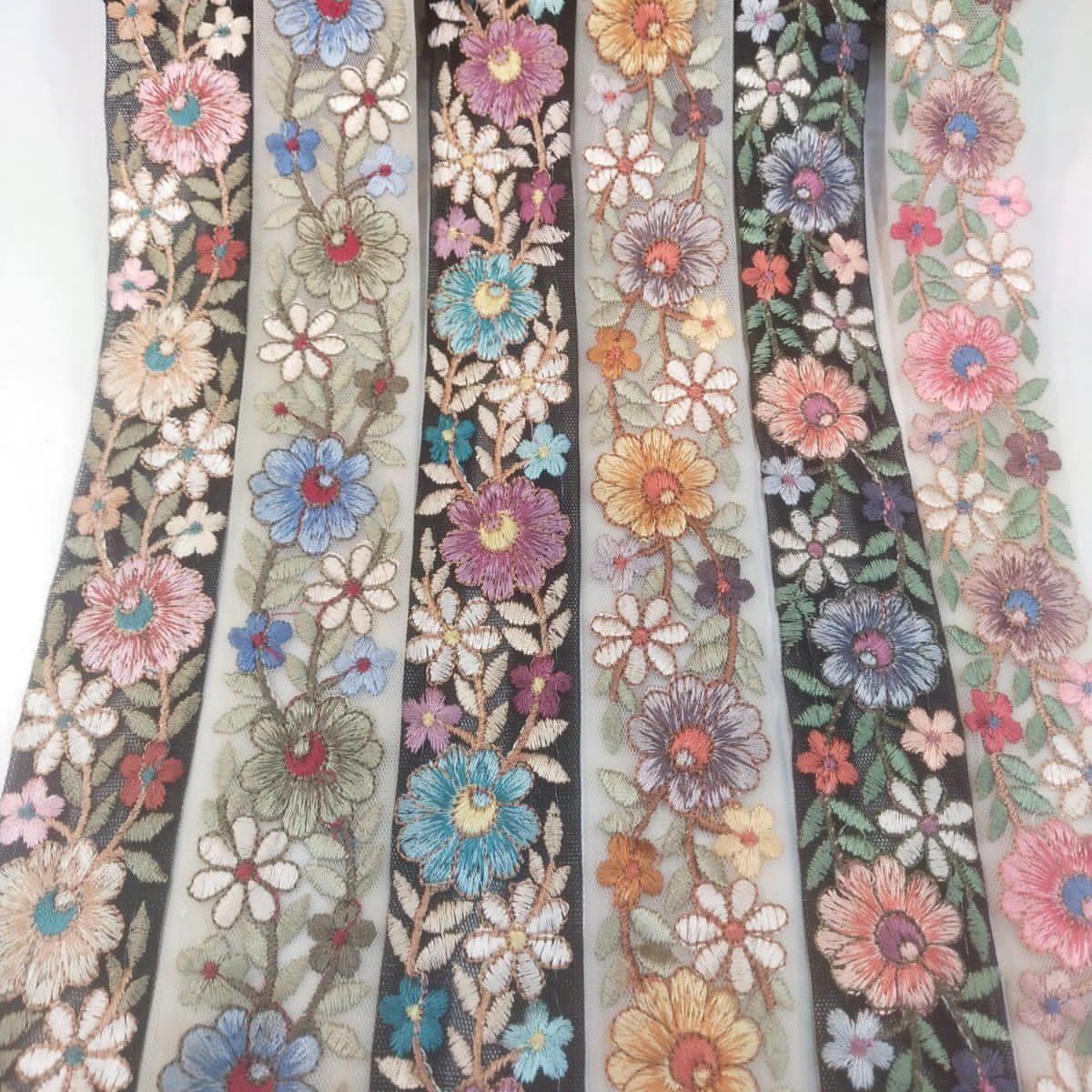 Hot selling cotton embroidery lace fabric clothing accessories lace trim embroidery lace fabric