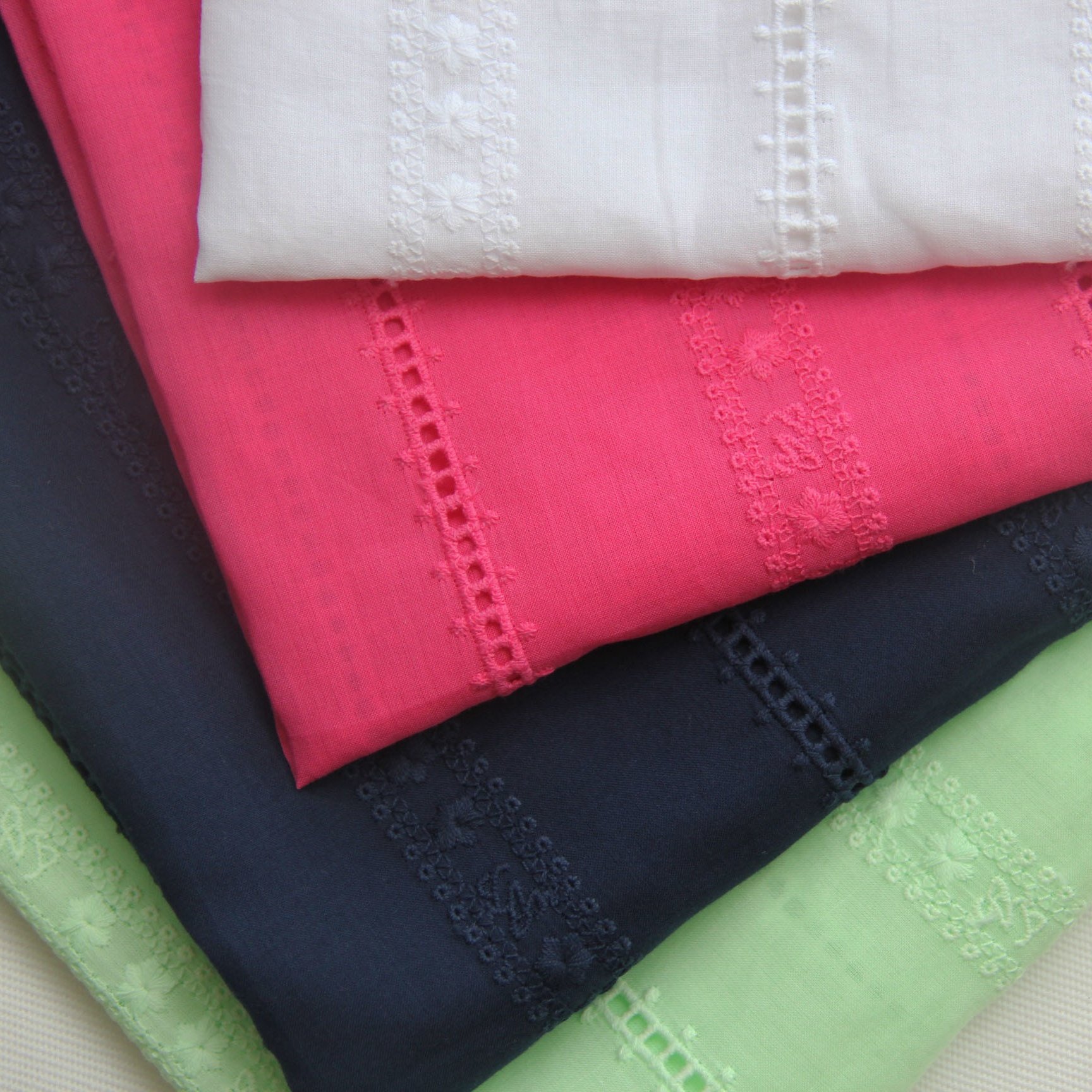 Wholesale custom embroidery thick 100% cotton lace fabric for women dress