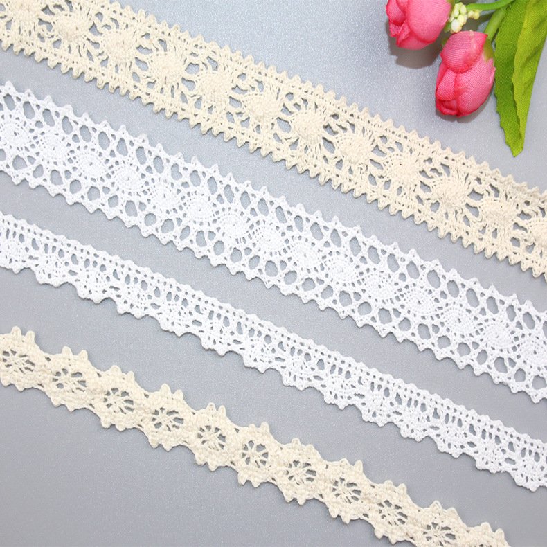 Factory Wholesale Fast Delivery Border Lace Fabric Embroidery 100% Cotton Lace Fabric Trim