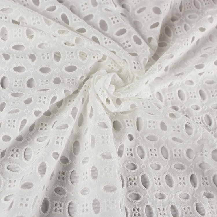 Cheerslife 2020 120Cm Ivory White 100% Cotton Eyelet Embroidery Embroidered Lace Fabric For Women Dress Clothing Supplier