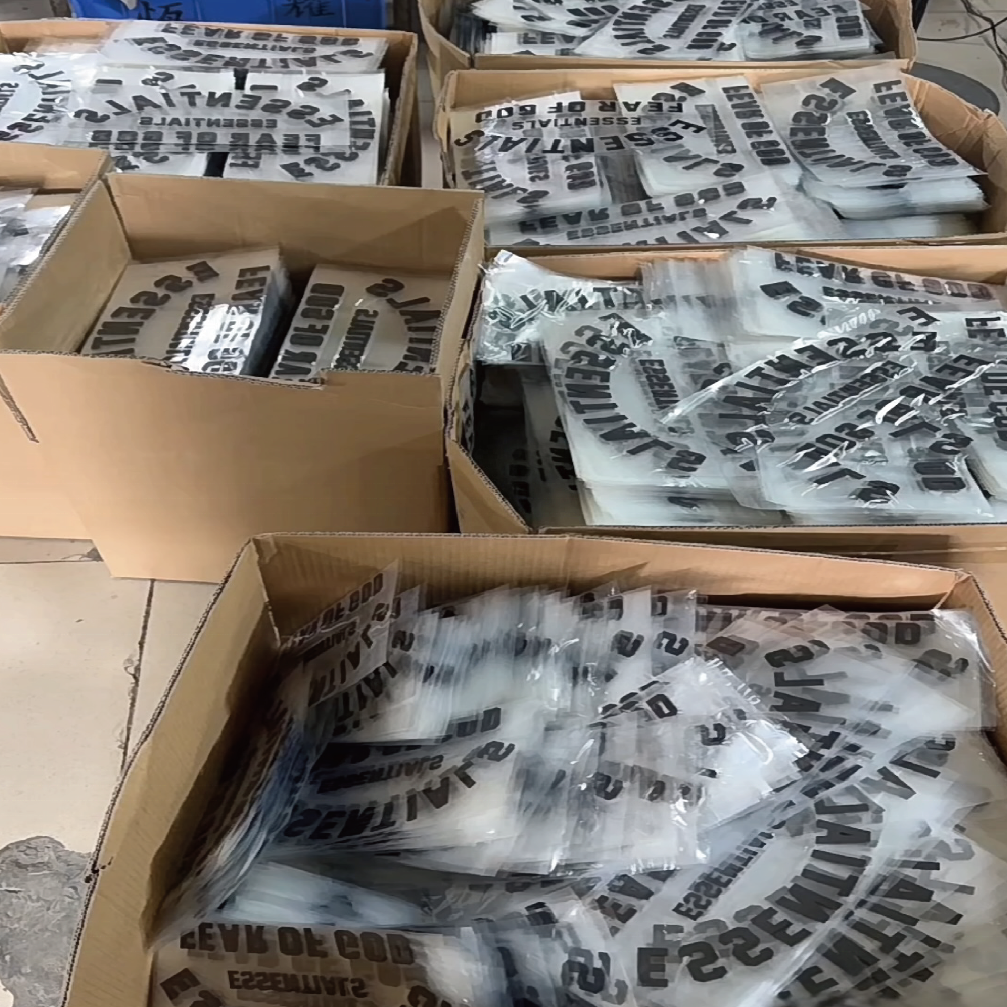 High quality manufacturer custom 3d silicone heat transfer Brand logo Sticker iron on transfer print on t-shirt