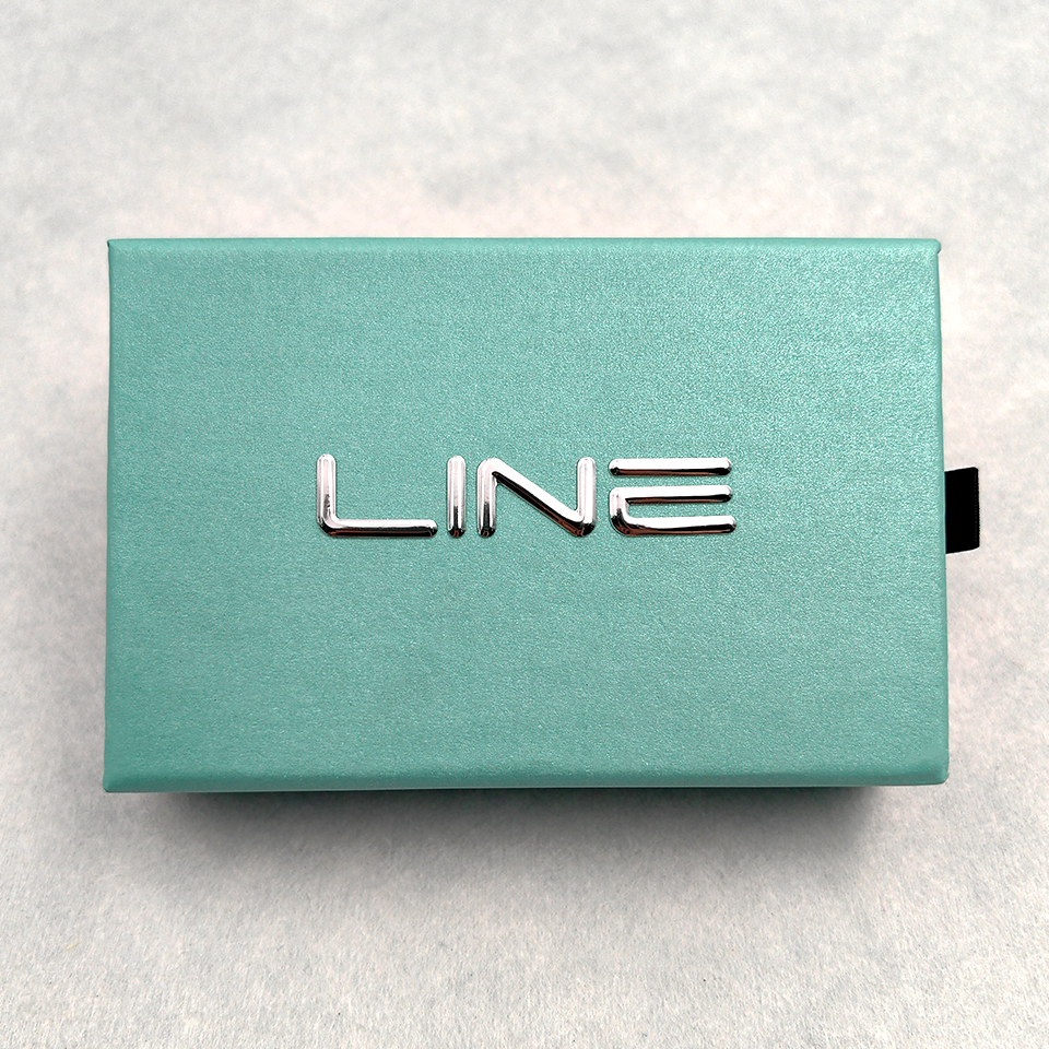 Custom advanced label Printing 3D LOGO Various Styles UV transfer sticker waterproof packaging Self-adhesive Trademark