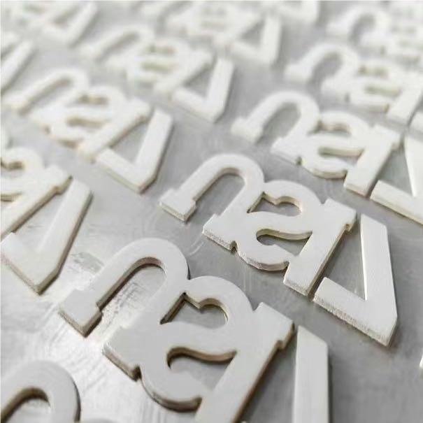High Quality Customizable Vinyl Transfer Sticker with 3D thick plate Design for Screen Printing on T-Shirts Garments