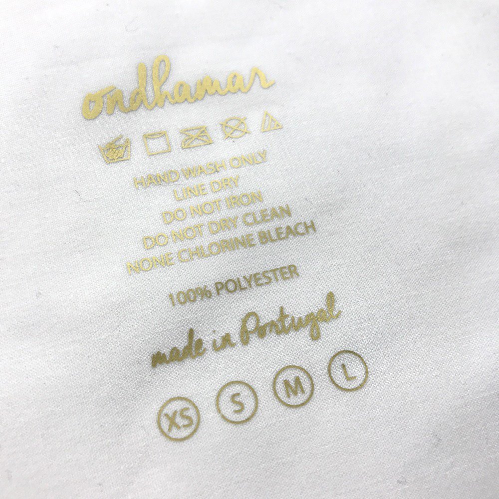 Custom Wholesale Colorful Clothing Plastisol Heat Transfer Printing t-shirt Size Neck Silicone Heat Transfer label