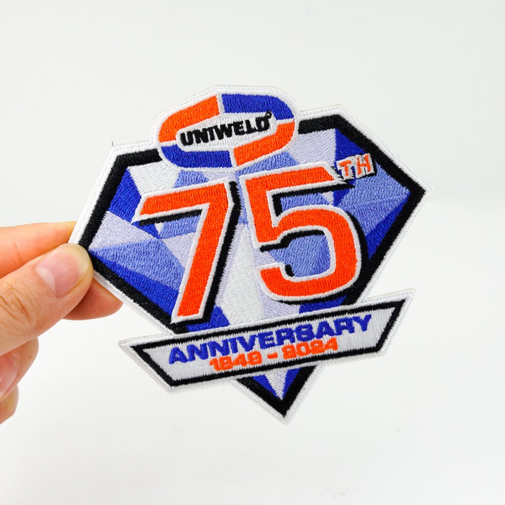 Premium Heat transfer badge Embroidery cloth Label Ironing Custom embroidered patch adhesive paste