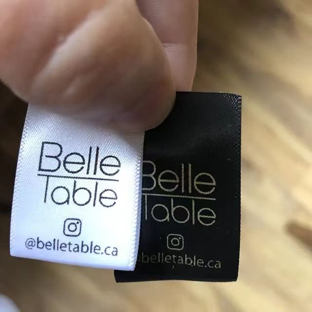 Wholesale Custom Brand Name Silk Screen Printing Heat Transfer Wash Care Neck Labels for T Shirts