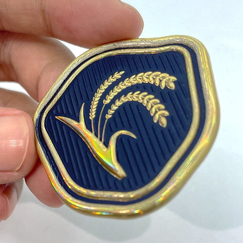 Factory Custom Clothing Tags Printing 3d Logo Raised Label Silicone Heat Transfer Glossy Silver Gold TPU Patches For T-shirt