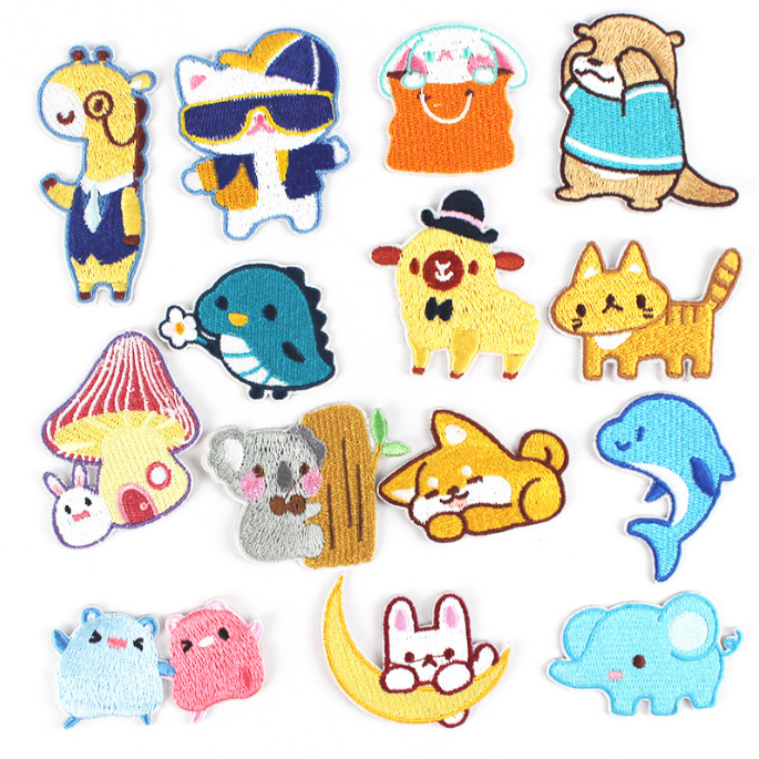 Fashion Brand Patches on Clothes Custom Logo Iron-on Transfers for Clothing Stickers Thermoadhesive Patch for Jacket Appliques