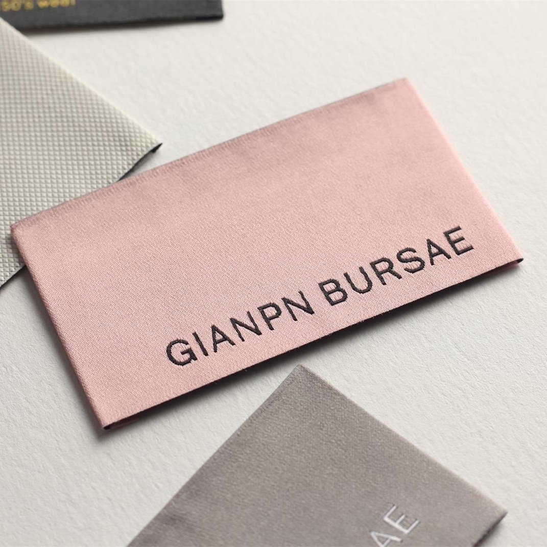 Customized satin woven label brand logo 3D silicone heat transfer printing luxury cotton label for clothing accessories