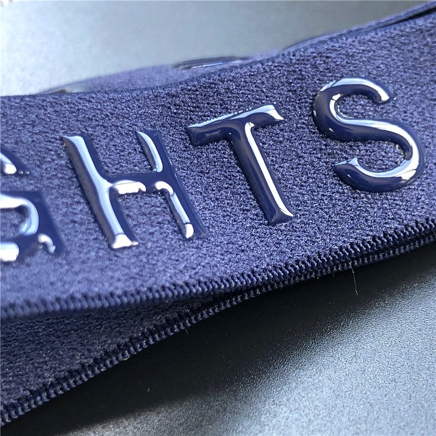 High Quality Custom Logo Iron Press 3D Rubber Silicone Labels Clothing Brand Heat Transfer Printing
