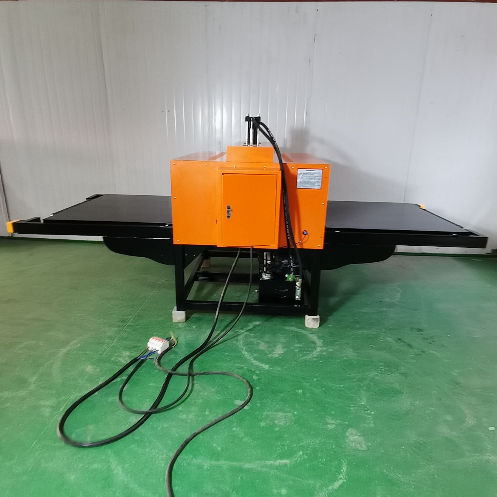 Automatic Large Format Sublimation Heat Transfer Press T-Shirt Printing Machine