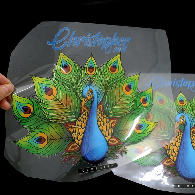 Creative Labels Custom Printing Animal Peacock Brand Logo T-shirts Vinyl Heat Transfer Printing Labels