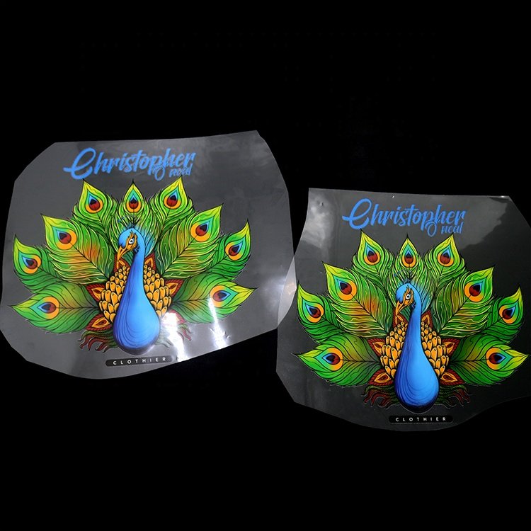 Creative Labels Custom Printing Animal Peacock Brand Logo T-shirts Vinyl Heat Transfer Printing Labels