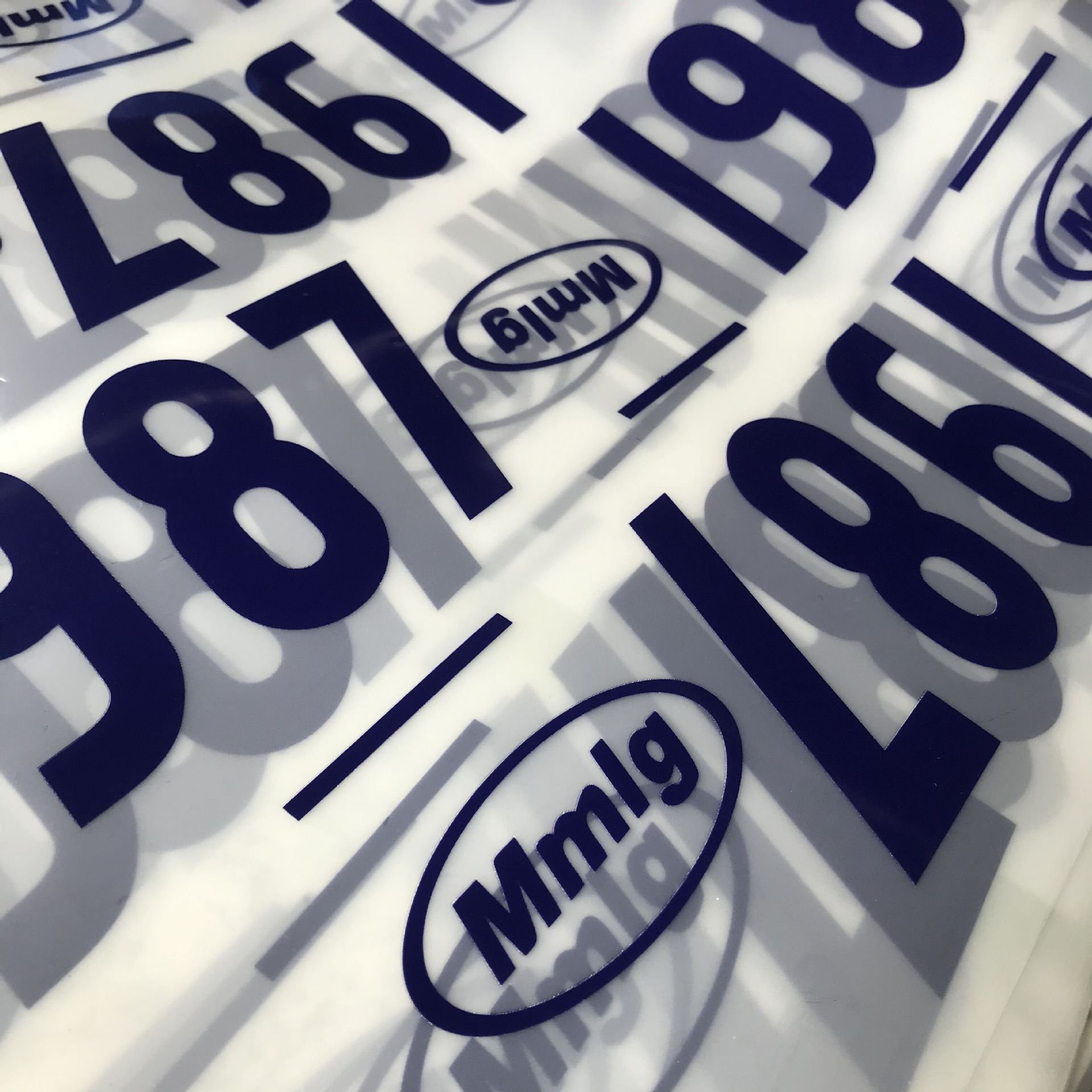 Cuatomzied Clothing Heat Transfer Sticker Full Color Plasticsol Screen Printing Logo DTF Transfer Label For T-Shirt