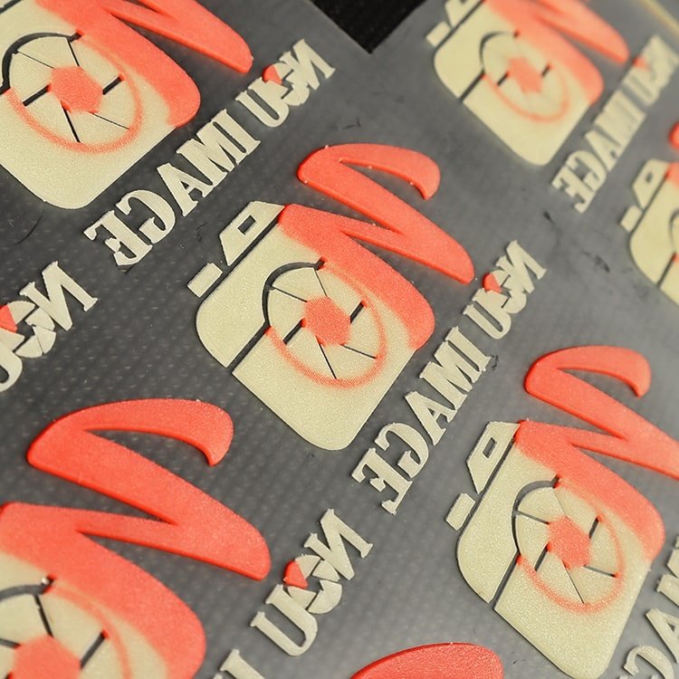 Hot Product Custom Heat Transfers Logo Vinyl Clothing Labels Patches Iron On 3d Logo T-Shirts 3d Silicone Printing Label