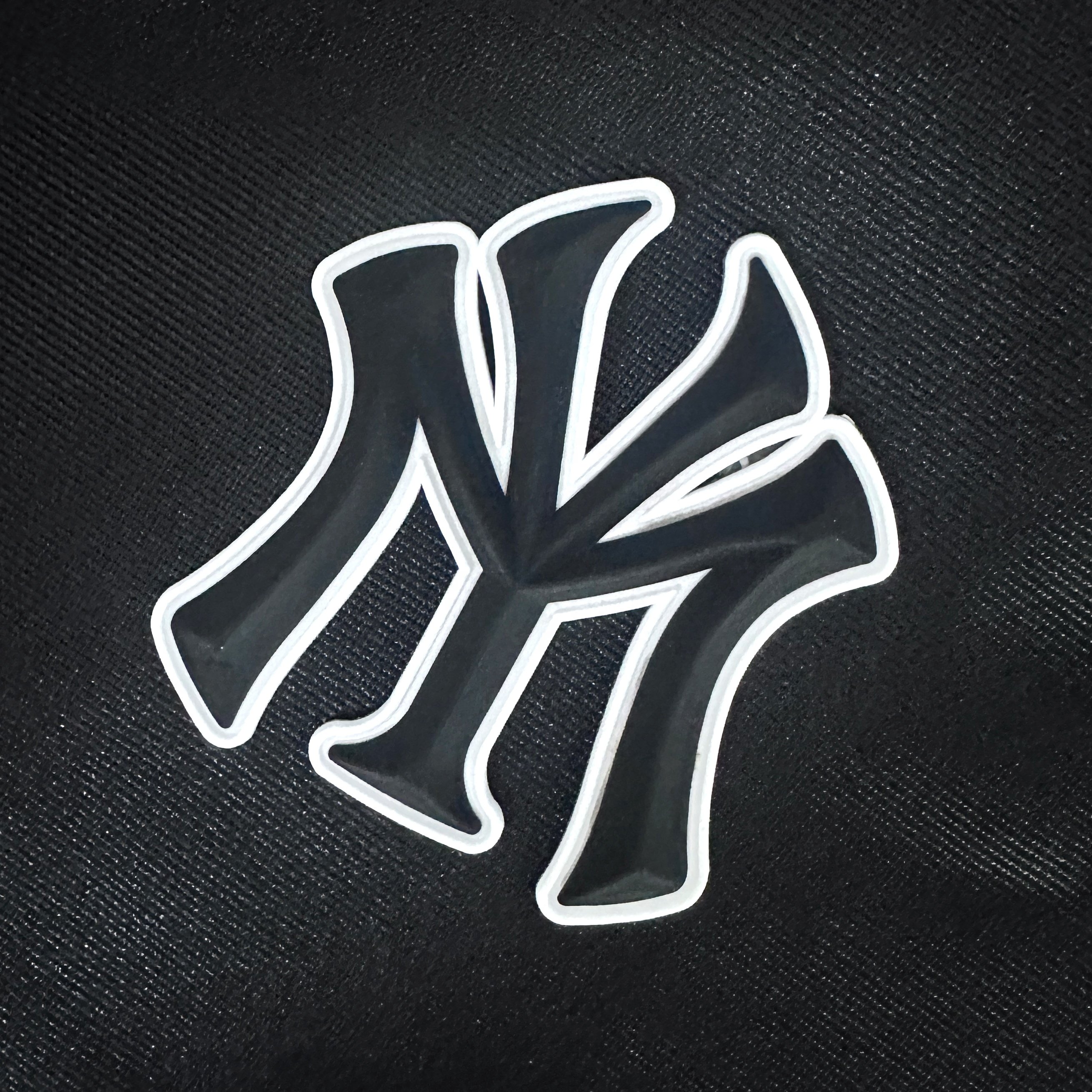 Factory Screen Print Garment Labels Maker Custom Rubber 3D Raised Logo Silicone Heat Transfer Stickers for T Shirt