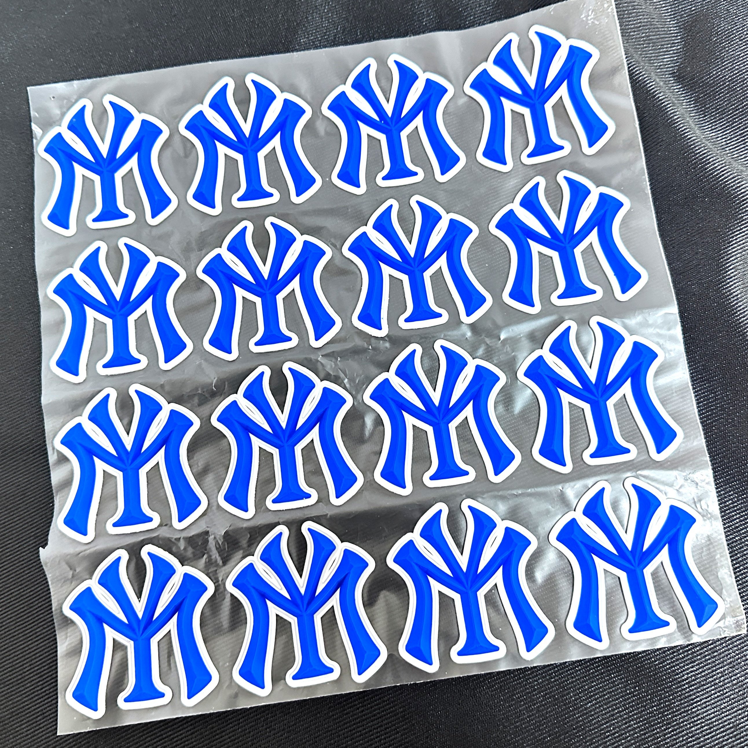 Factory Screen Print Garment Labels Maker Custom Rubber 3D Raised Logo Silicone Heat Transfer Stickers for T Shirt
