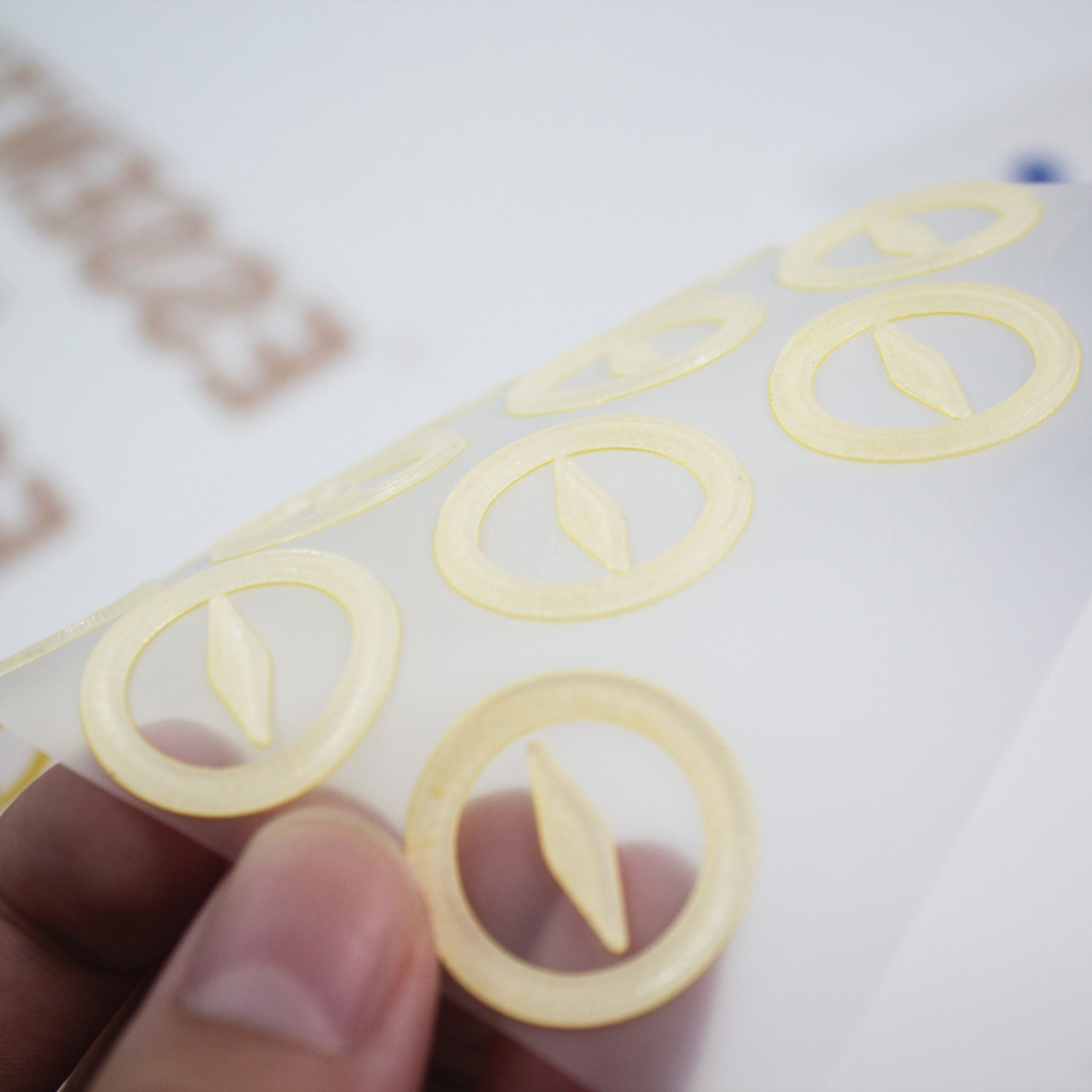 DOY Label High Quality Heat Transfer Tag Factory Custom Iron on Logo Thick Plate Heat Transfer for Garments